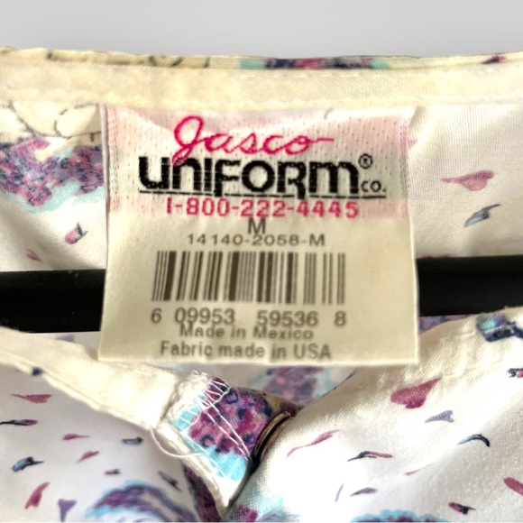 Lot/2 Scrub Jackets - Picture 4 of 8